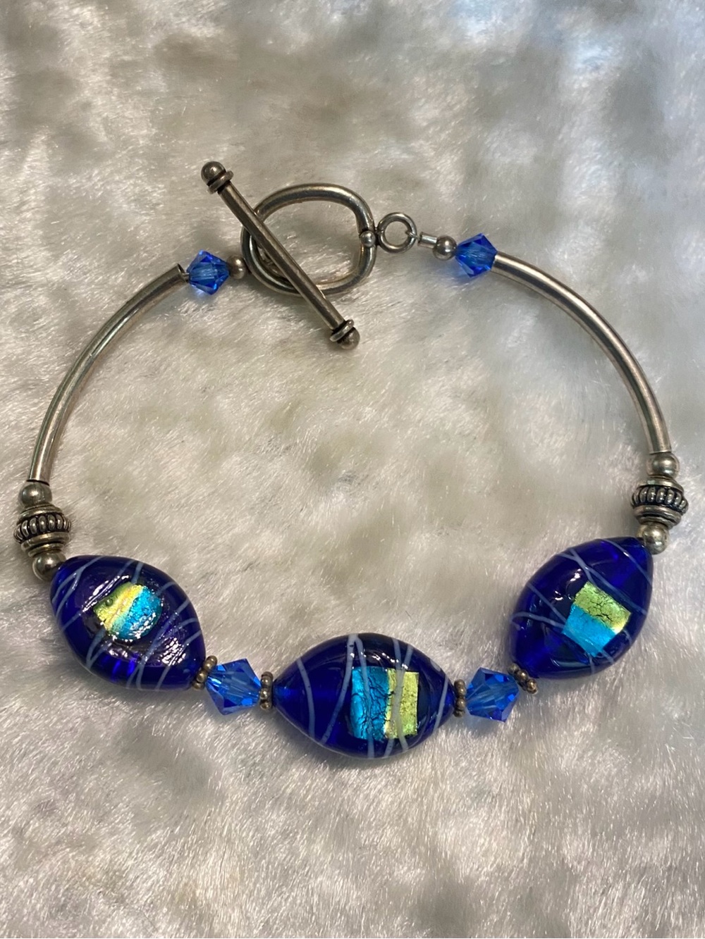 🍀Handcrafted Cobalt Blue Glass Bead Bracelet with Iridescent Accents